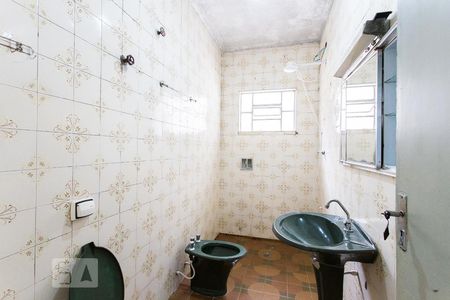 Banheiro da Suíte de casa para alugar com 2 quartos, 60m² em Penha de França, São Paulo