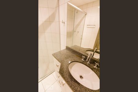 Apartamento para alugar com 64m², 2 quartos e 1 vaga Apartamento para alugar com 64m², 2 quartos e 1 vagaBanheiro 02