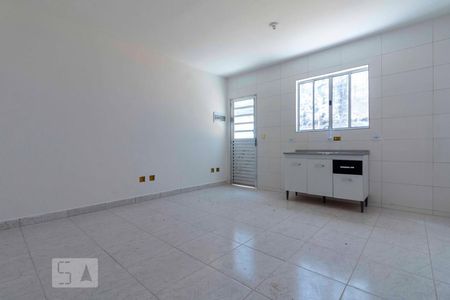 Sala - Cozinha de casa para alugar com 1 quarto, 45m² em Jardim Iva, São Paulo