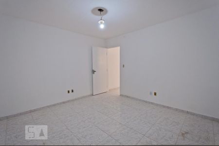 Quarto de casa para alugar com 1 quarto, 45m² em Jardim Iva, São Paulo