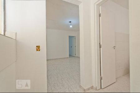 Área de Serviço de casa para alugar com 1 quarto, 45m² em Jardim Iva, São Paulo
