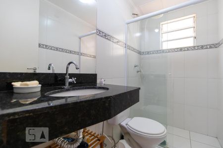 Apartamento para alugar com 68m², 3 quartos e 2 vagas Apartamento para alugar com 68m², 3 quartos e 2 vagasBanheiro