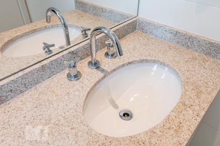 Studio para alugar com 40m², 1 quarto e 1 vaga Studio para alugar com 40m², 1 quarto e 1 vagaBanheiro