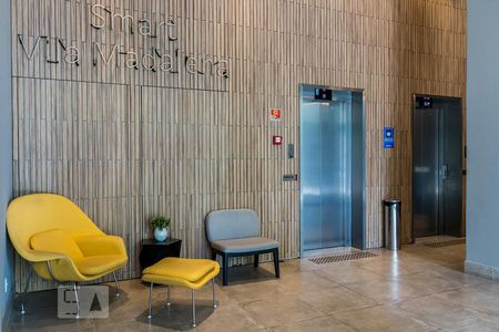 Studio para alugar com 40m², 1 quarto e 1 vaga Studio para alugar com 40m², 1 quarto e 1 vagaHall Social