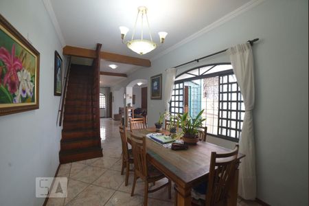 Sala de casa à venda com 4 quartos, 226m² em Vila Mariana, São Paulo