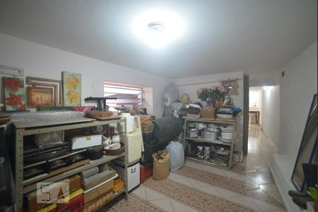 Casa à venda com 226m², 4 quartos e 2 vagasDeposito