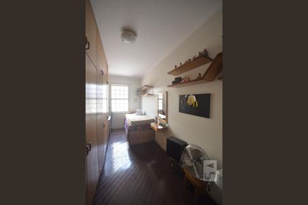 Casa à venda com 226m², 4 quartos e 2 vagasQuarto 2