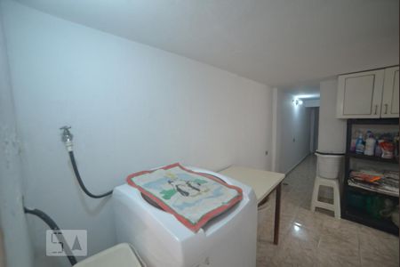 Casa à venda com 226m², 4 quartos e 2 vagasLavanderia