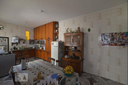 Casa à venda com 226m², 4 quartos e 2 vagasCozinha