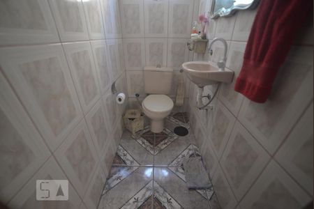 Casa à venda com 226m², 4 quartos e 2 vagasLavabo