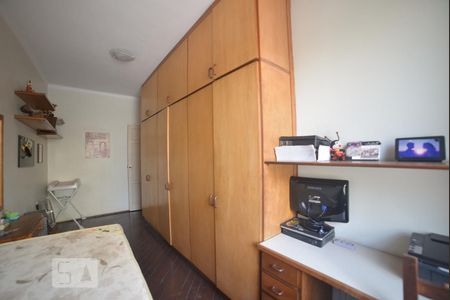 Casa à venda com 226m², 4 quartos e 2 vagasQuarto 2