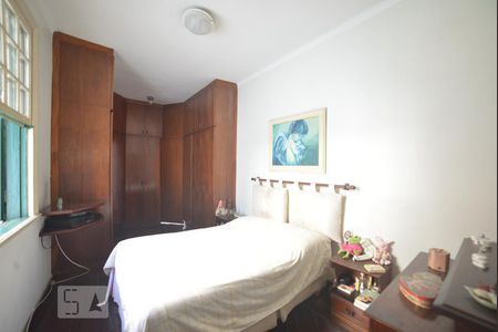 Casa à venda com 226m², 4 quartos e 2 vagasQuarto 3