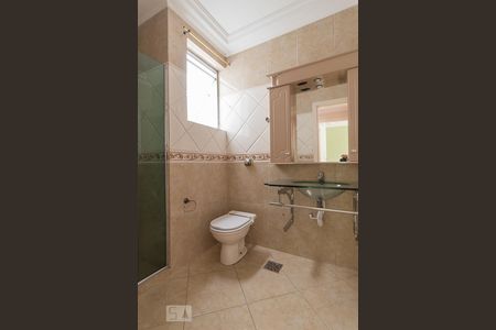 Banheiro de apartamento para alugar com 2 quartos, 70m² em Vila Ipiranga, Porto Alegre