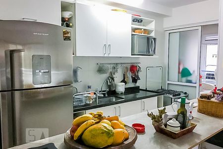 Cozinha de apartamento para alugar com 1 quarto, 57m² em Jardim Prudência, São Paulo