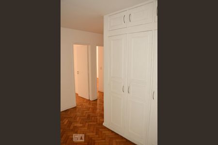 Apartamento à venda com 287m², 4 quartos e 1 vagaQuarto 2 