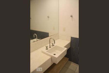 Apartamento à venda com 287m², 4 quartos e 1 vagaBanheiro 