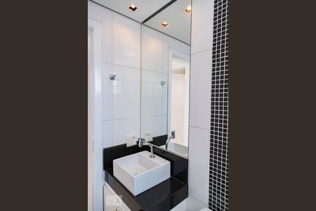 Apartamento à venda com 65m², 2 quartos e 1 vaga Apartamento à venda com 65m², 2 quartos e 1 vagaBanheiro