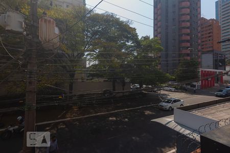 Vista de casa à venda com 1 quarto, 37m² em Campo Belo, São Paulo