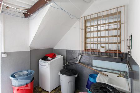 Casa à venda com 180m², 3 quartos e 4 vagasLavanderia 