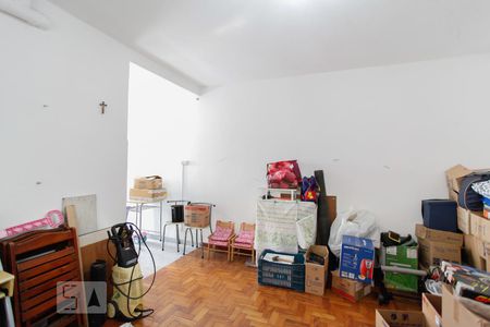 Casa à venda com 180m², 3 quartos e 4 vagasEdícula - Quarto