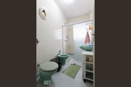 Casa à venda com 180m², 3 quartos e 4 vagasBanheiro Social 