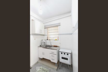 Casa à venda com 180m², 3 quartos e 4 vagasEdícula - Cozinha