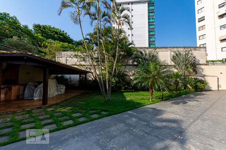 Apartamento à venda com 600m², 4 quartos e 4 vagasÁrea comum - Churrasqueira