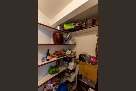 Apartamento à venda com 600m², 4 quartos e 4 vagasDispensa 