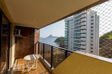 Apartamento à venda com 600m², 4 quartos e 4 vagasVaranda da Suite 1