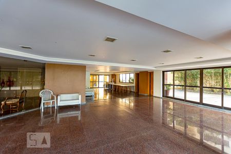 Apartamento à venda com 600m², 4 quartos e 4 vagasÁrea comum - Salão de festas