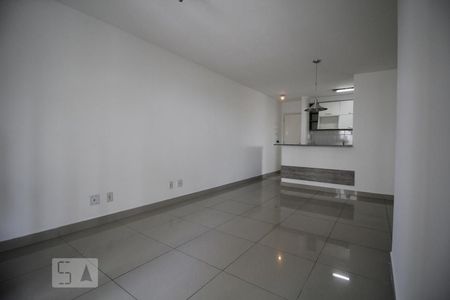 Sala de apartamento para alugar com 3 quartos, 70m² em Vila Dom Pedro I, São Paulo