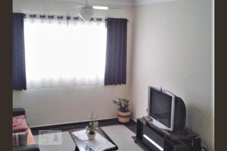 Sala de casa à venda com 3 quartos, 120m² em Vila Pita, São Paulo