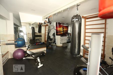 Apartamento à venda com 97m², 3 quartos e sem vagaÁrea comum - Academia