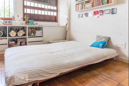 Apartamento à venda com 211m², 3 quartos e 2 vagasQuarto 3