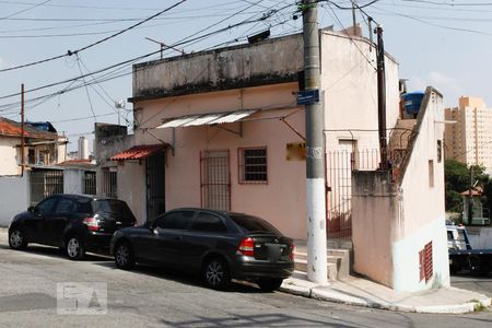 Casa à venda com 268m², 8 quartos e 3 vagasFachada