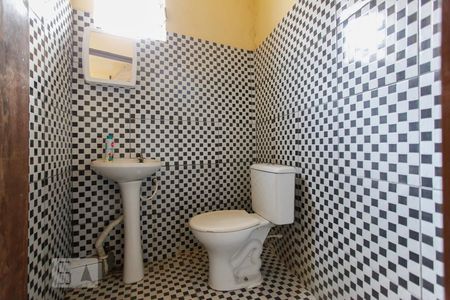 Casa à venda com 268m², 8 quartos e 3 vagasBanheiro 