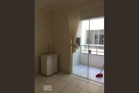 Sala de apartamento para alugar com 2 quartos, 67m² em Ingleses do Rio Vermelho, Florianópolis