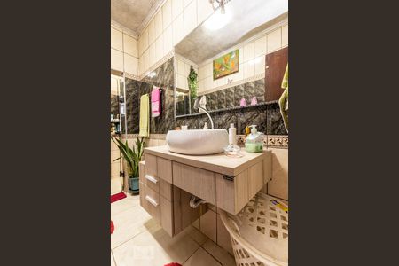 Casa à venda com 250m², 3 quartos e 8 vagas Casa à venda com 250m², 3 quartos e 8 vagasBanheiro