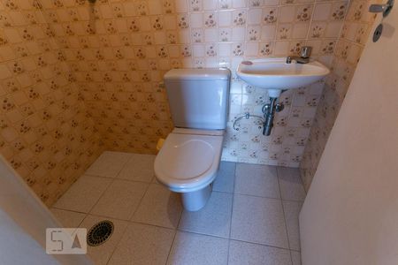 Apartamento para alugar com 130m², 3 quartos e 1 vaga Apartamento para alugar com 130m², 3 quartos e 1 vagaBanheiro de Serviço