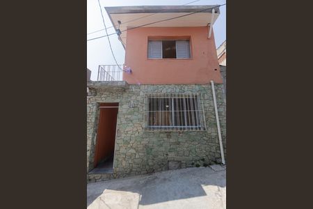 Casa para alugar com 130m², 2 quartos e sem vagaFachada