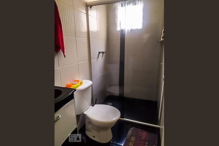 Banheiro de apartamento à venda com 2 quartos, 48m² em Gopouva, Guarulhos