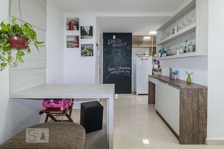 Sala de apartamento à venda com 2 quartos, 60m² em Taquara, Rio de Janeiro