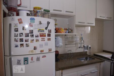 Apartamento à venda com 52m², 2 quartos e 1 vagaCozinha
