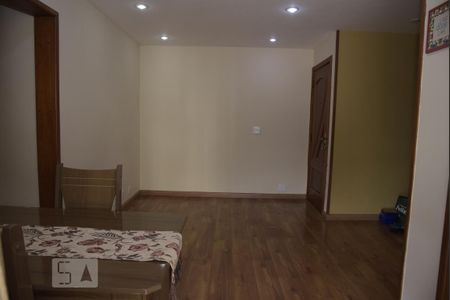 Sala de apartamento à venda com 2 quartos, 52m² em Pechincha, Rio de Janeiro