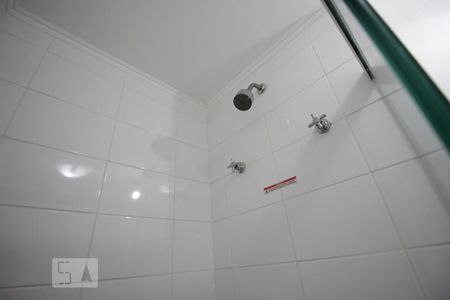 Chuveiro de apartamento para alugar com 2 quartos, 65m² em Jardim Leonor, São Paulo