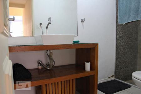 Casa de condomínio para alugar com 100m², 3 quartos e 2 vagas Casa de condomínio para alugar com 100m², 3 quartos e 2 vagasBanheiro Social 1