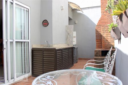 Casa de condomínio para alugar com 100m², 3 quartos e 2 vagas Casa de condomínio para alugar com 100m², 3 quartos e 2 vagasÁrea Externa