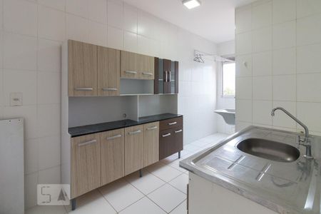 Cozinha de apartamento à venda com 2 quartos, 49m² em Cocaia, Guarulhos