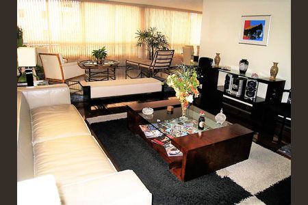 Sala de apartamento à venda com 4 quartos, 230m² em Aclimação, São Paulo