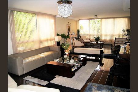 Sala de apartamento à venda com 4 quartos, 230m² em Aclimação, São Paulo